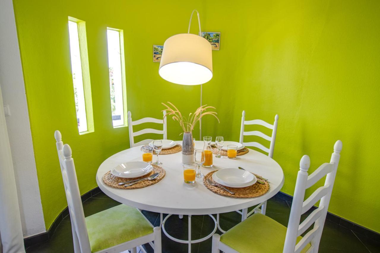 Seaside Retreat With Pool, Ac, And Fast Wi-Fi Lejlighed Albufeira Eksteriør billede