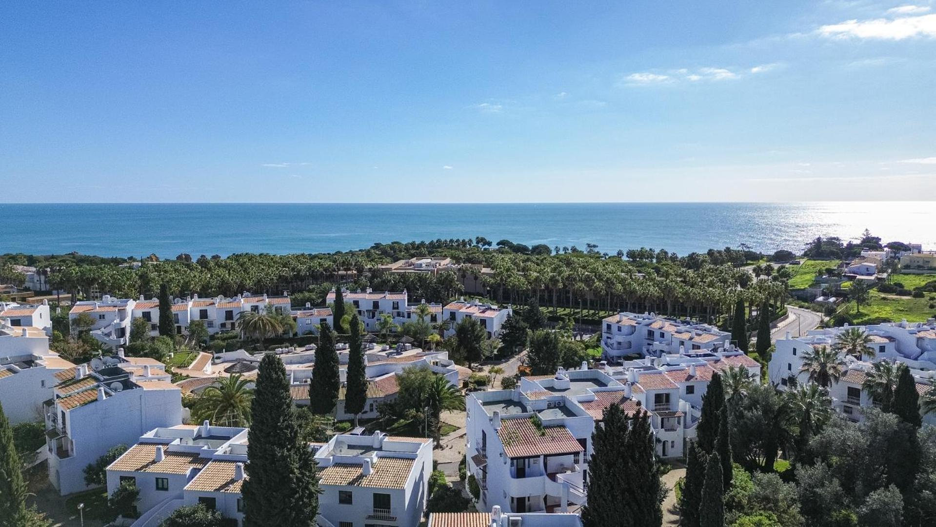 Seaside Retreat With Pool, Ac, And Fast Wi-Fi Lejlighed Albufeira Eksteriør billede